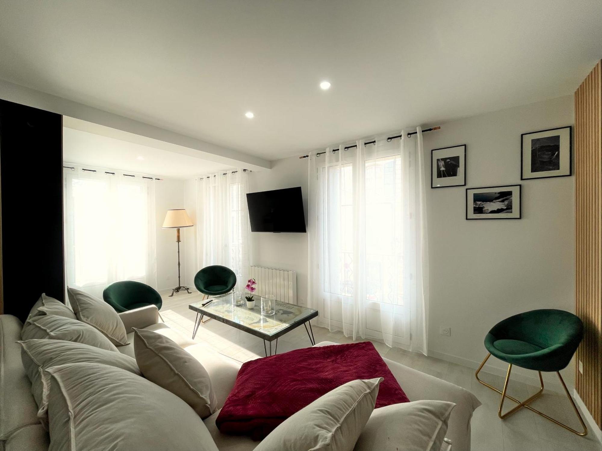 Apartment La Riche Histoire De *