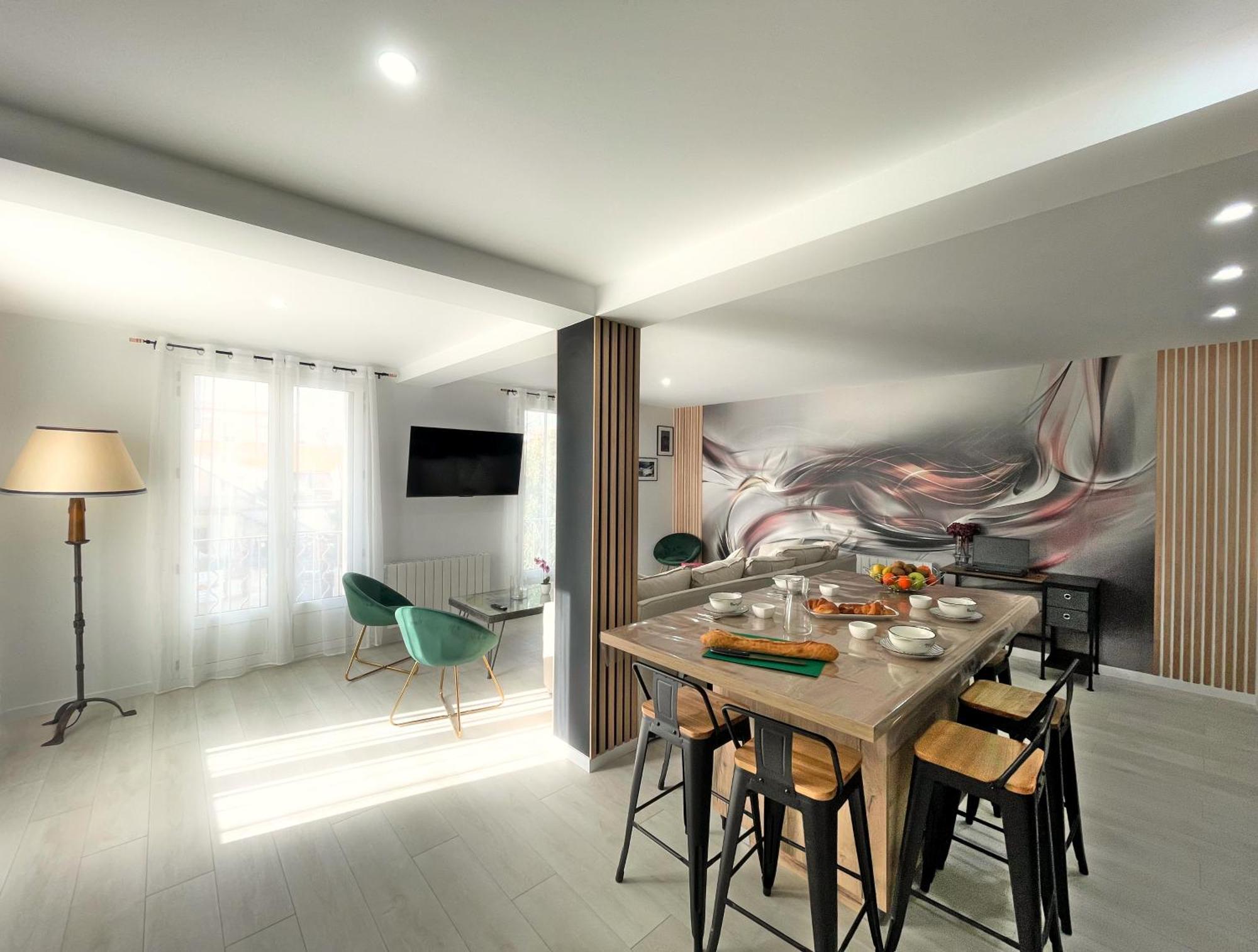 Apartment La Riche Histoire De